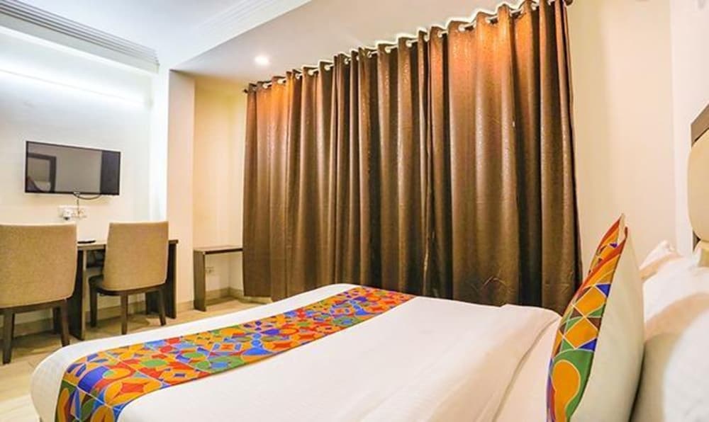 Фото Fabhotel The Grand Bella