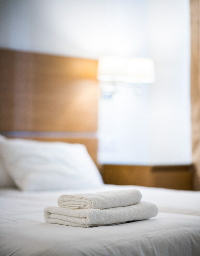 Фото Sercotel Sevilla Guadalquivir Suites