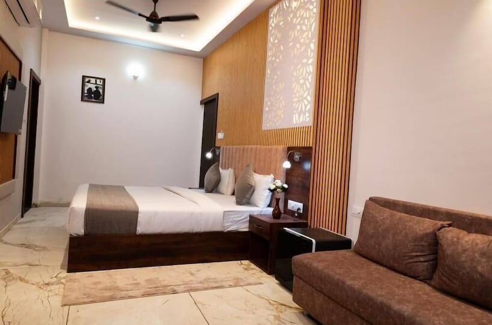 Фото Aceotel Inn The Apple Tree