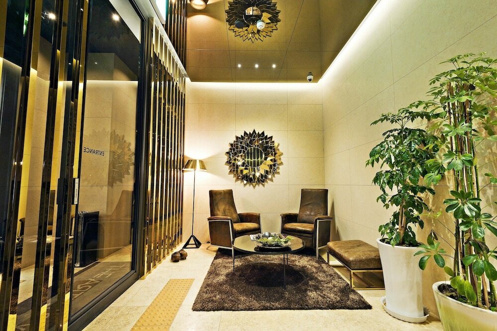 Фото Yeoksam Tria