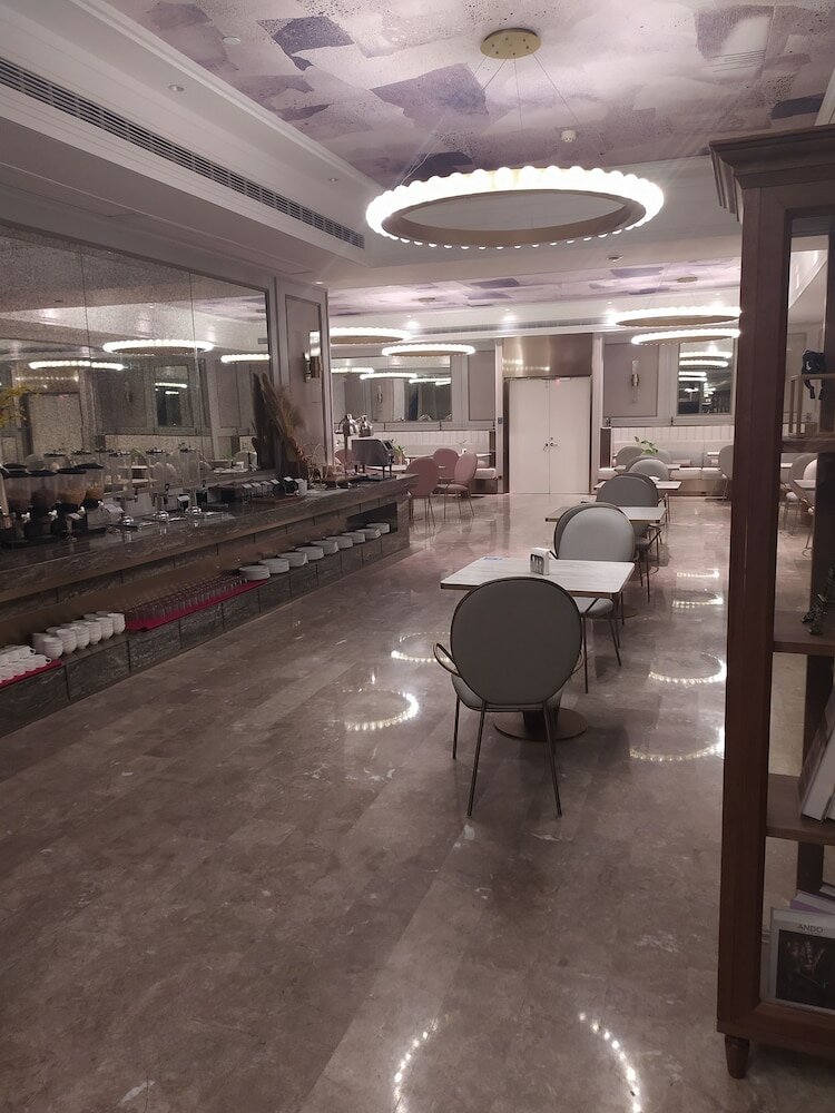 Фото Mercure Hangzhou East Railway Station