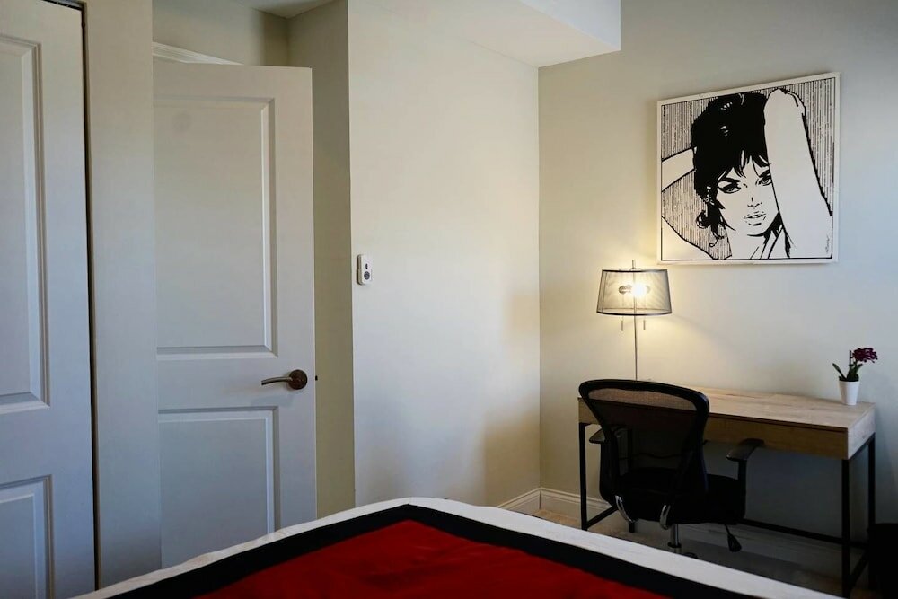 Фото A One-way Ticket to Comforttown