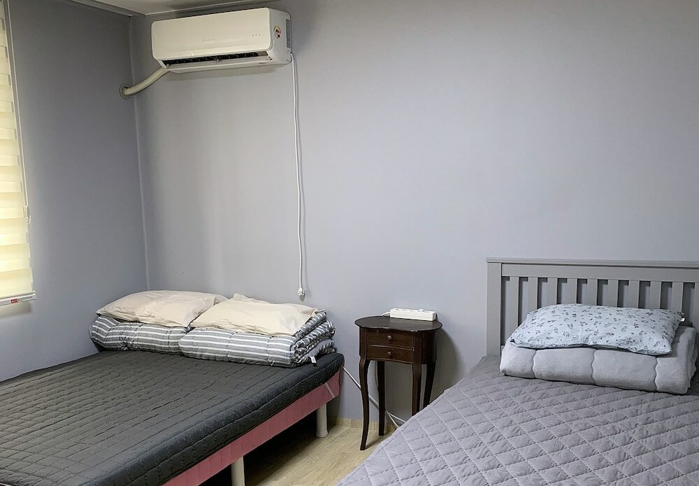 Фото Bomulzip Hongdae Branch - Hostel