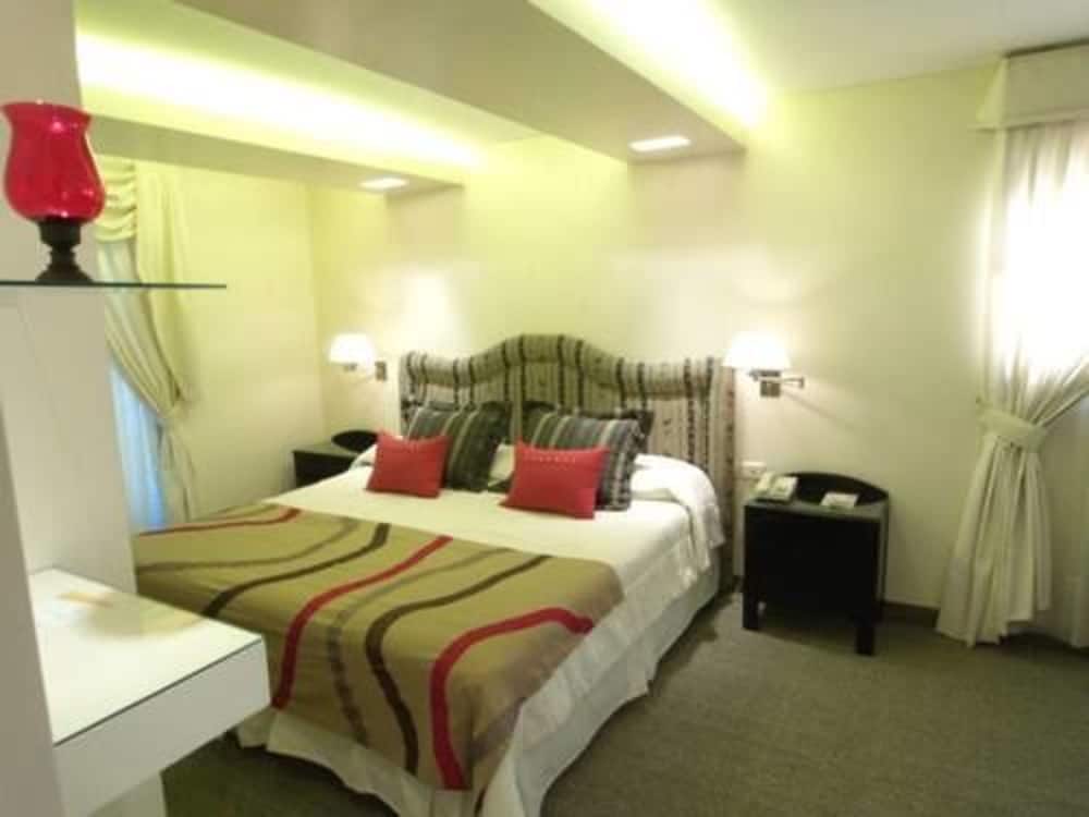 Фото Hotel Metropol