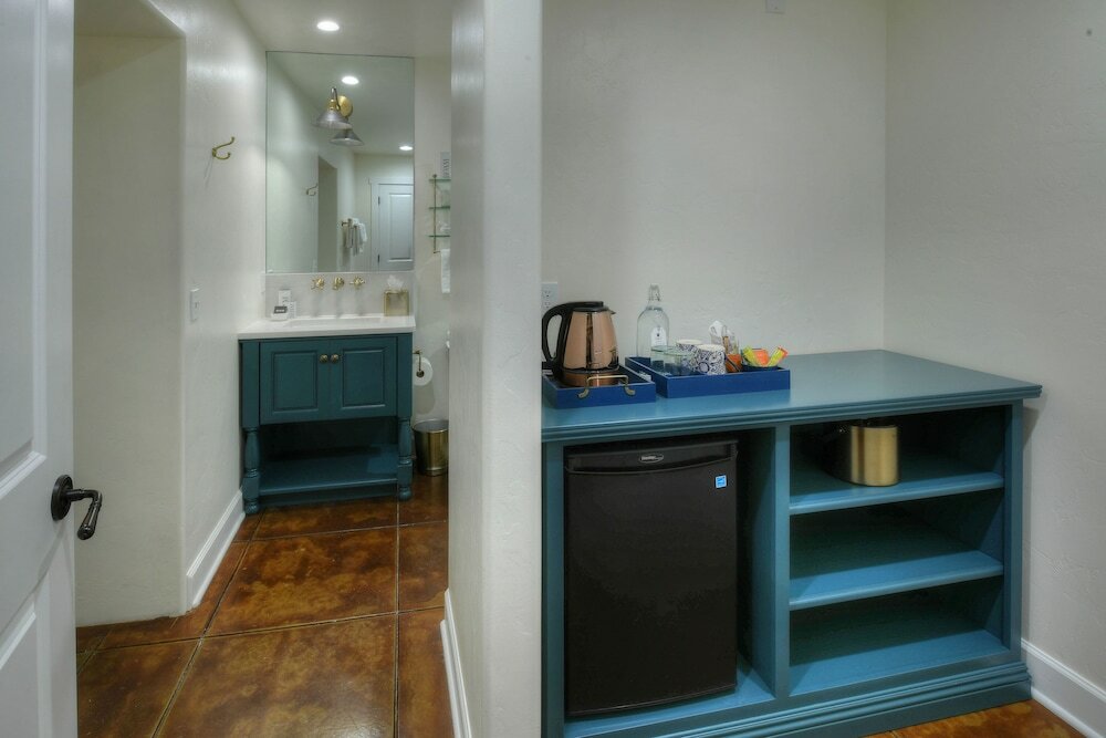 Фото The Armory Park Inn