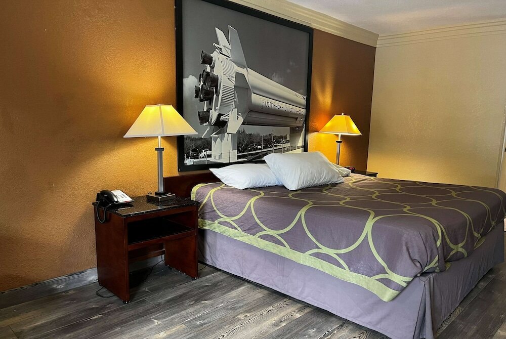 Фото Super 8 by Wyndham Houston West Katy