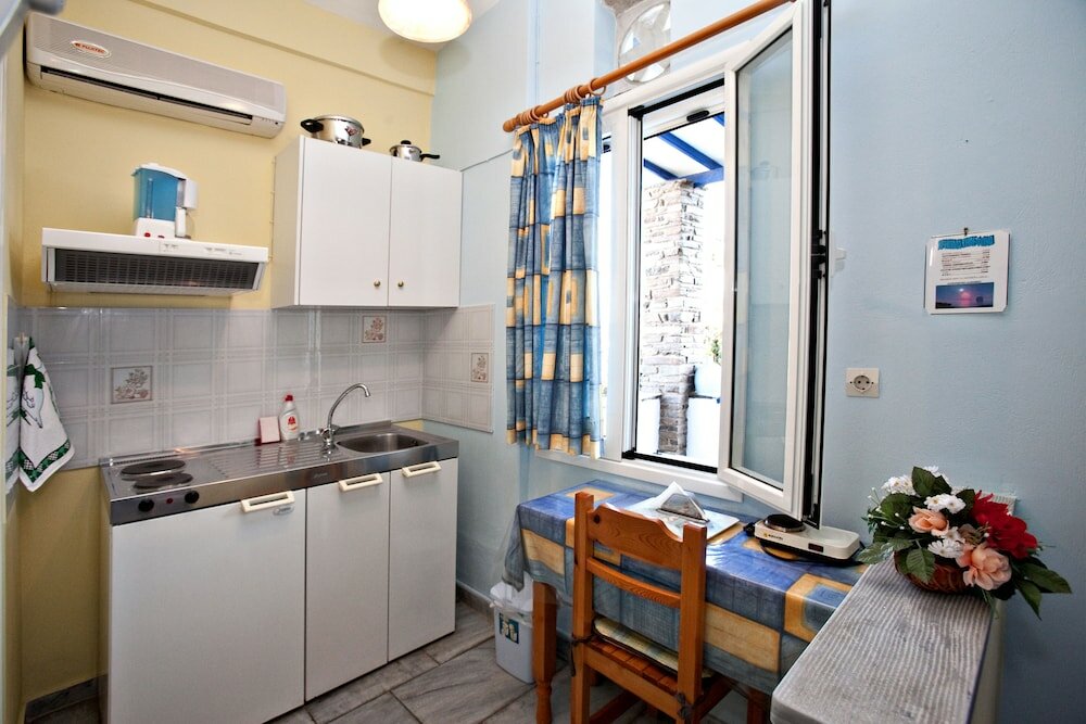 Фото Irini Studios In Tinos