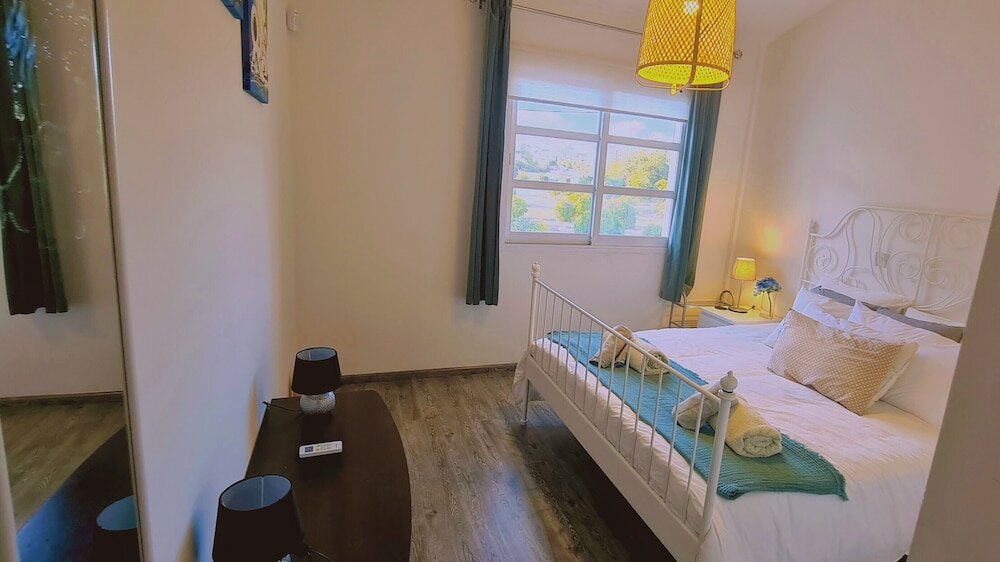 Фото Downtown Retreat by Stay Bnb