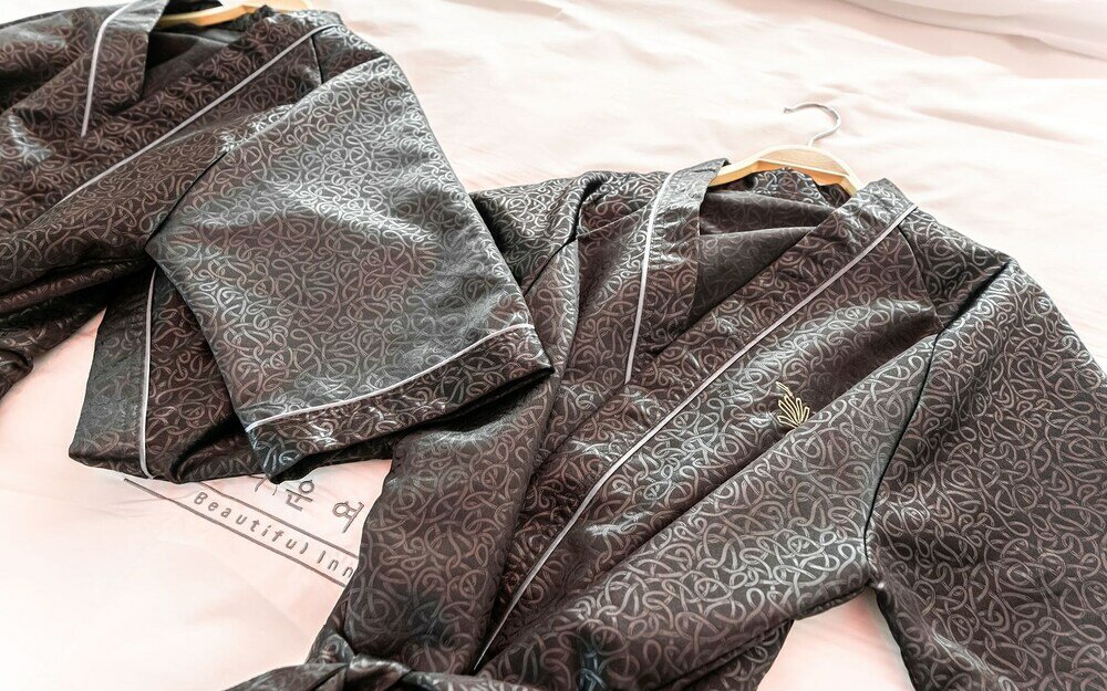 Фото Suwon City Hall Station Tumi