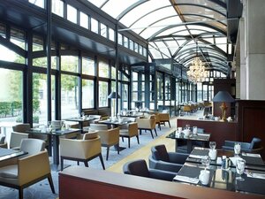 Гостиница Hilton Antwerp Old Town
