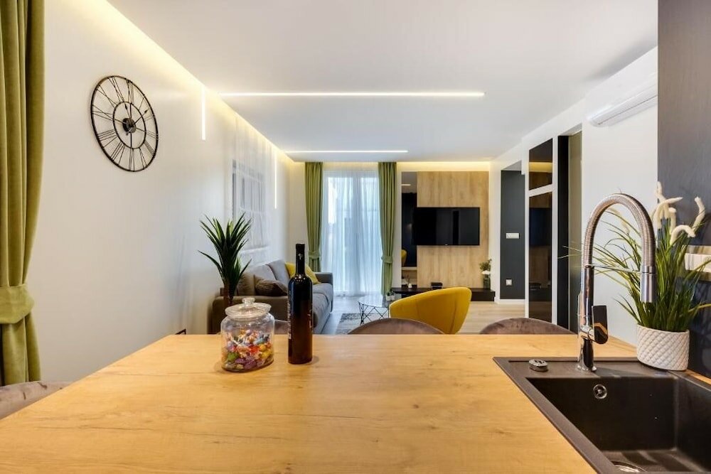 Фото Marcius Luxury Apartment