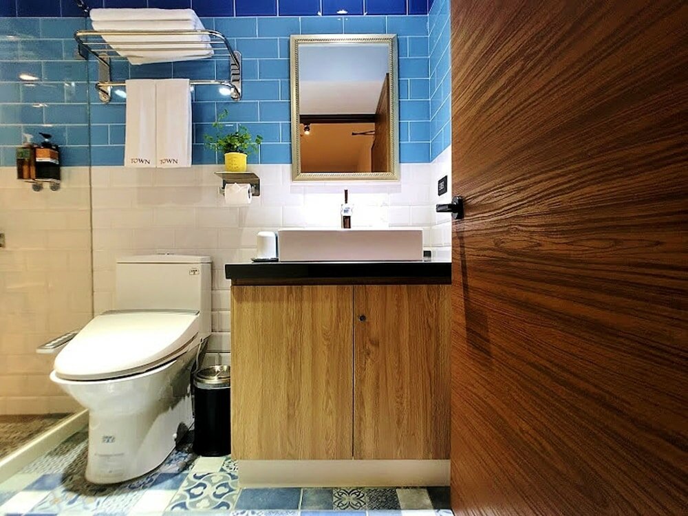 Фото Journey Town Inn