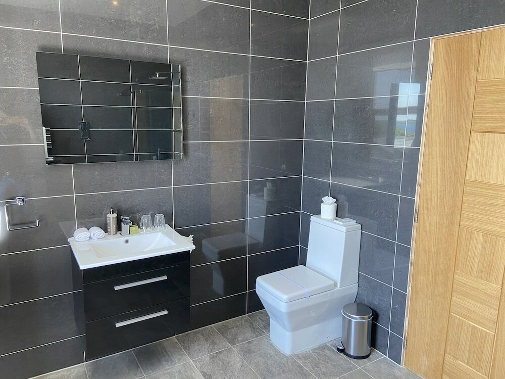 Фото Halvard Apartments at Castletown