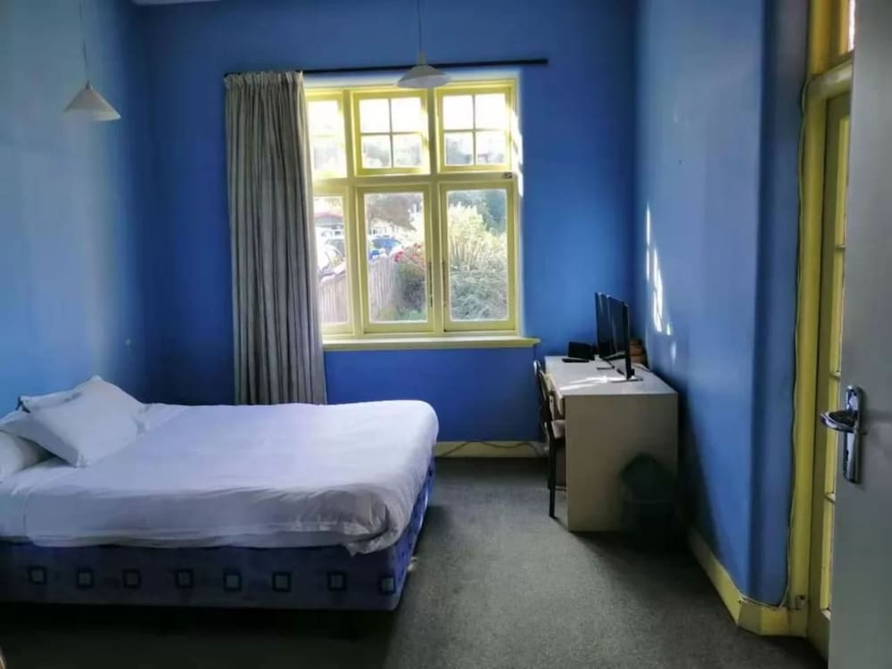 Фото Stafford Gables Hostel