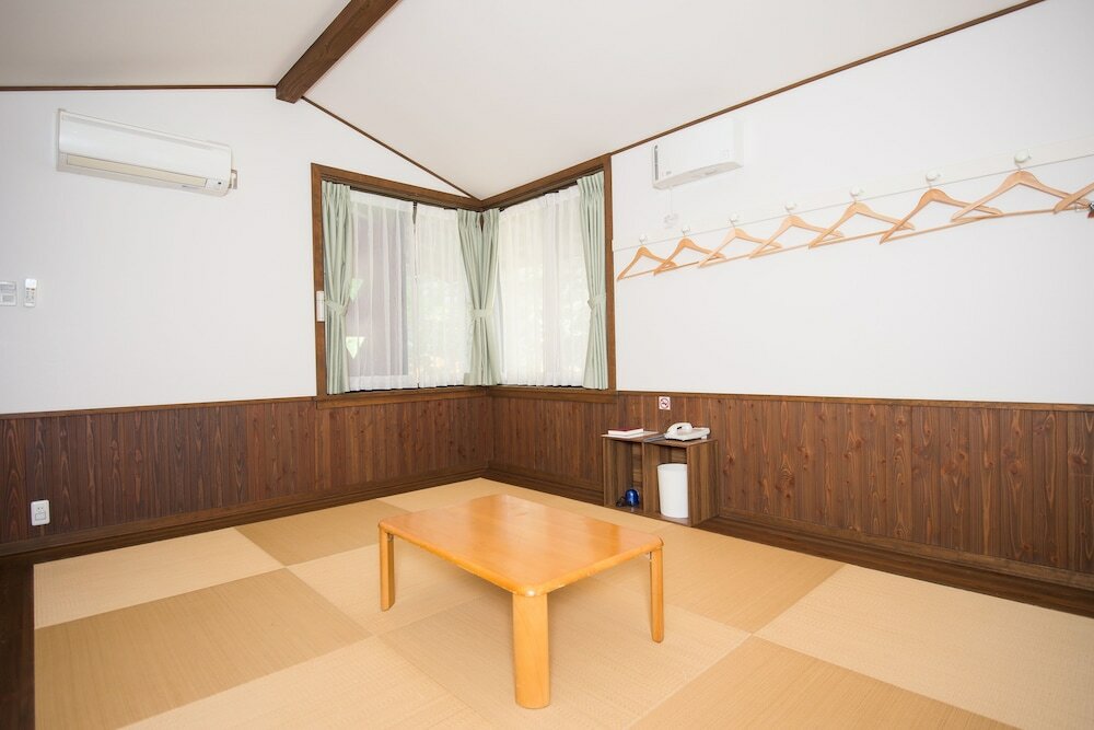 Фото Ymca International Youth Center Tozanso