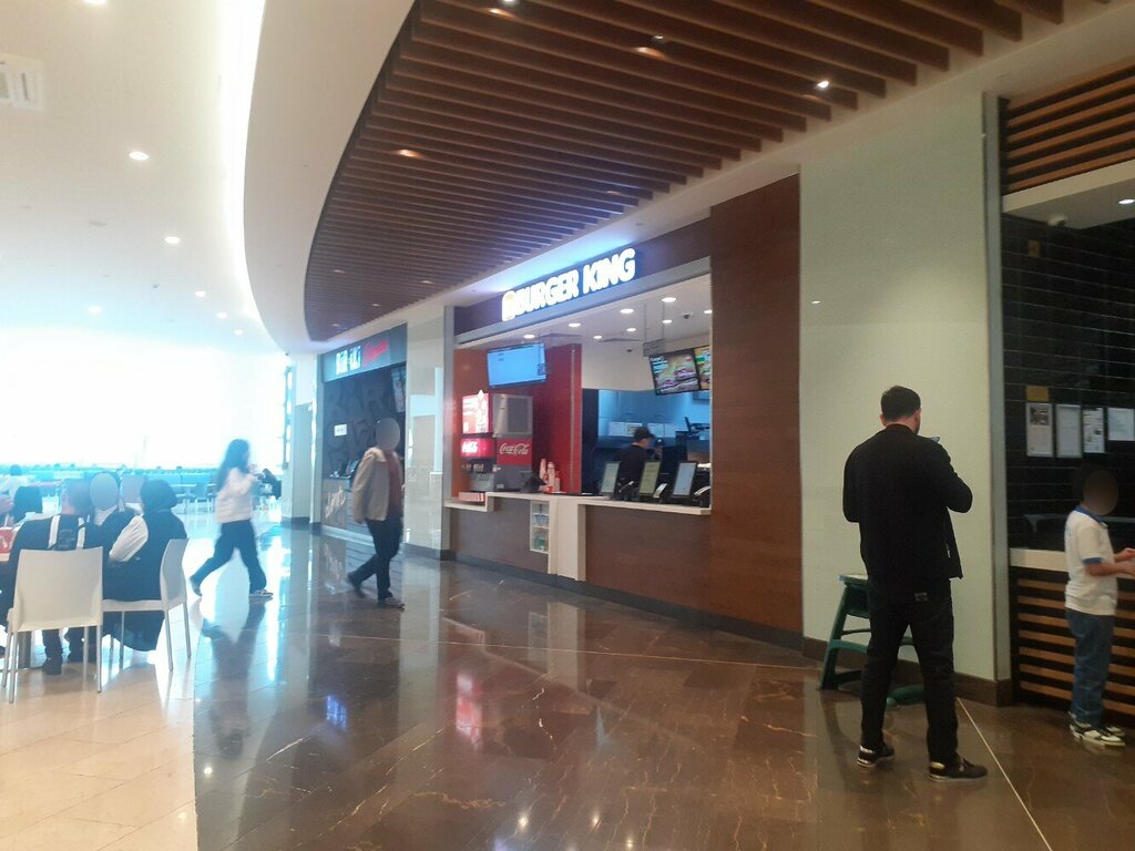 Ayaqüstü qidalanma Burger king, Bakı, foto