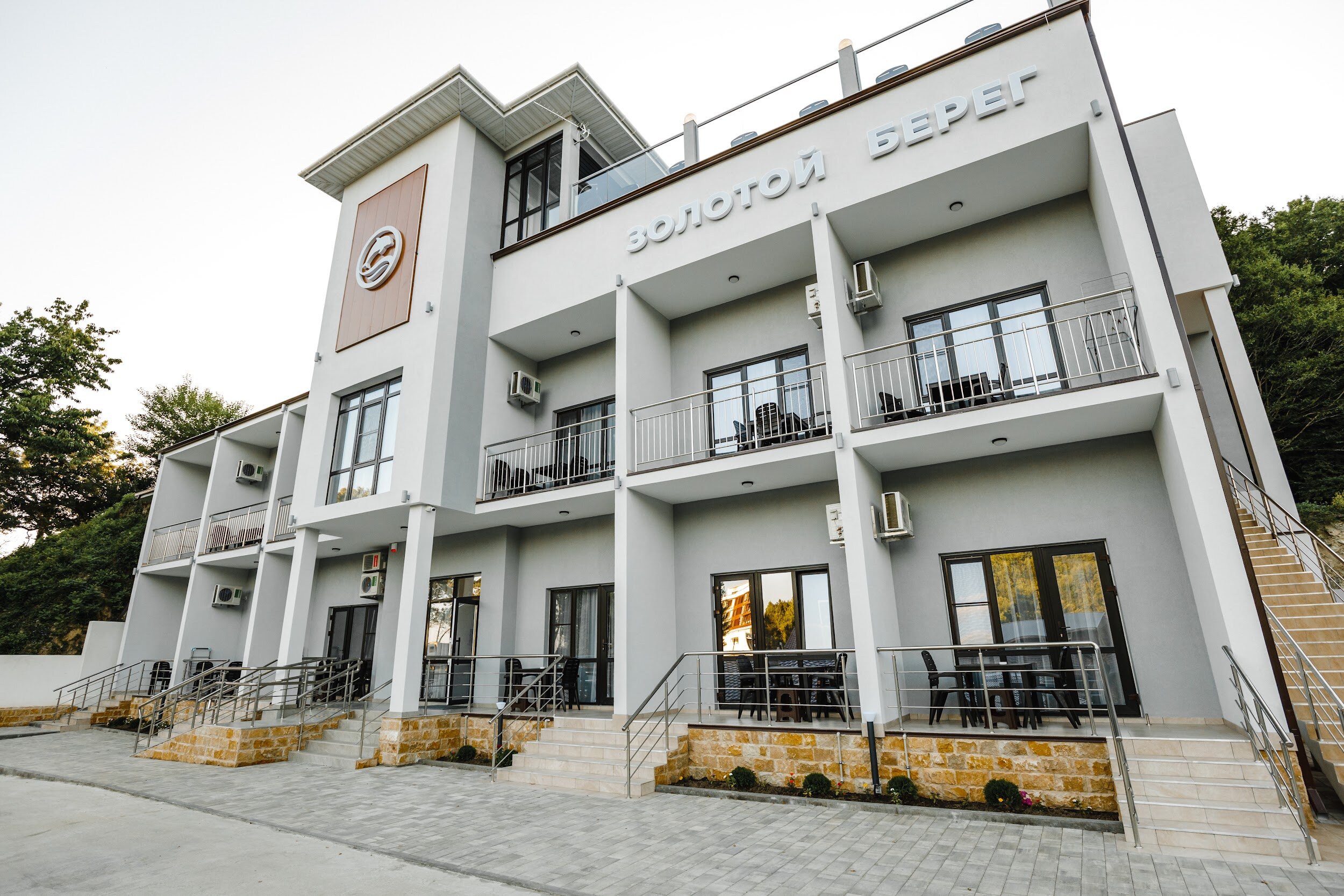 Фото отеля 2