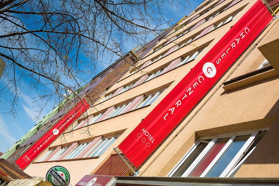 Фото Hotel Charles Central