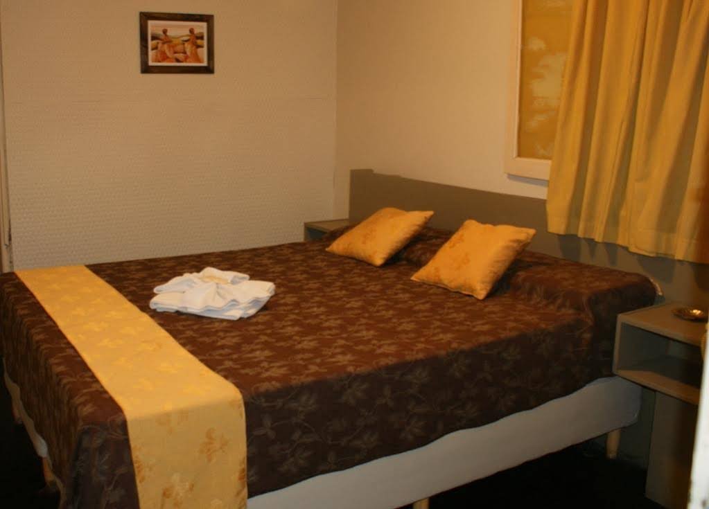 Фото Casi Guemes Hotel