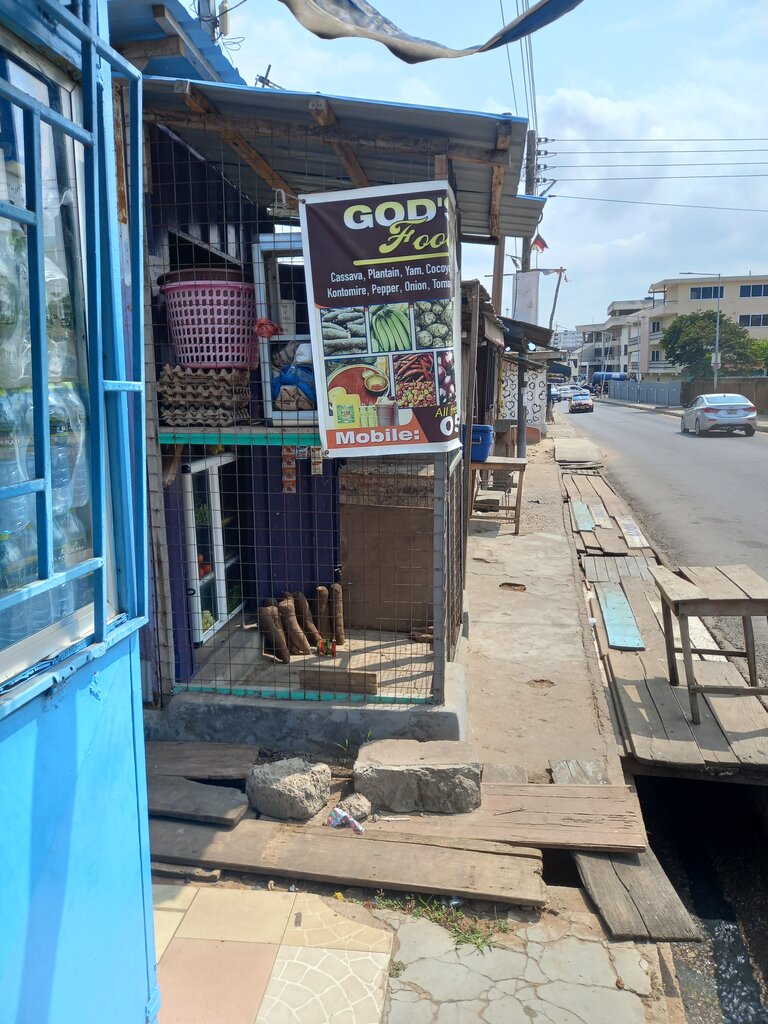 Vegetables and fruit wholesale Gods love, Accra, photo
