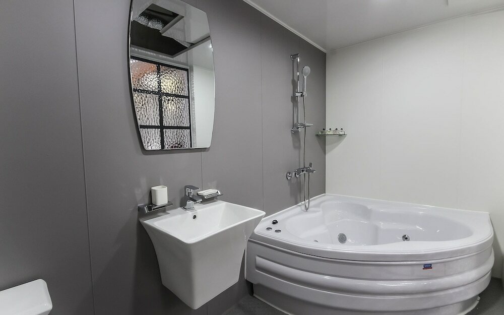 Фото Yeosu The Syap Hotel