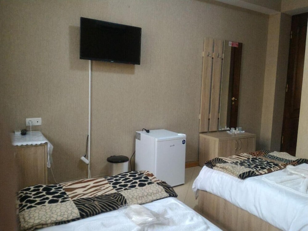 Фото 7 Star Hotel