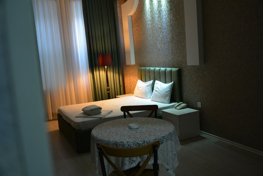 Фото Perron Hotel