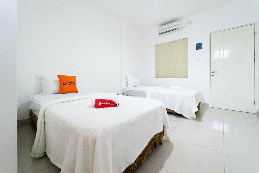 Hotel KoolKost near Ragunan Zoo - Minimum Stay 6 Days, Jakarta, photo