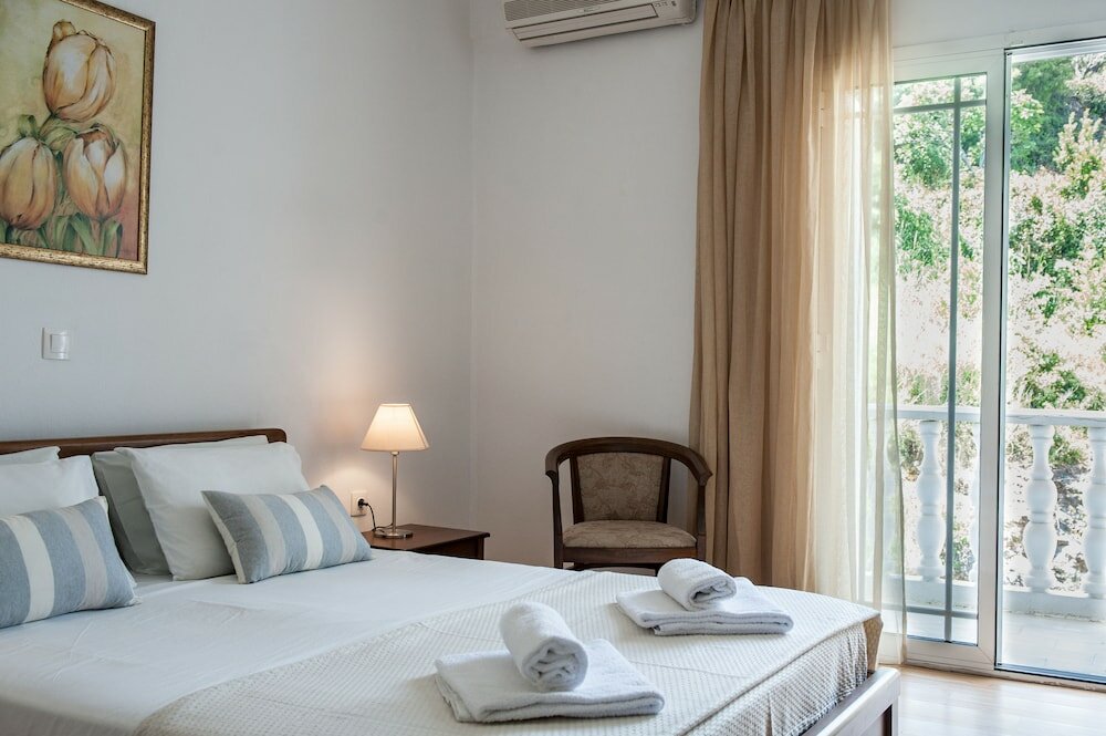 Фото Golden Beach Agiocampos Hotel