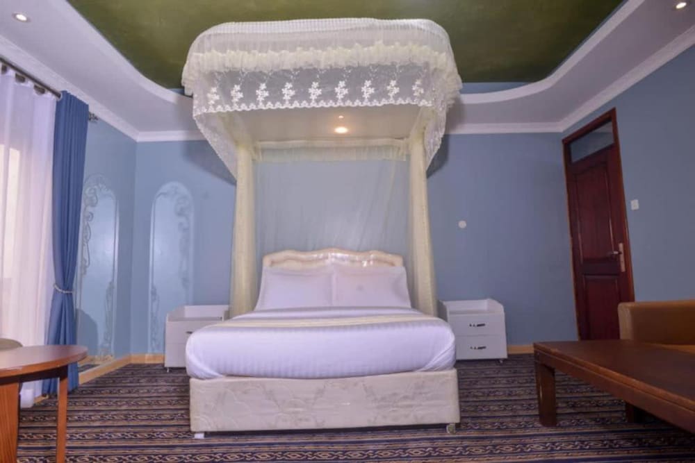 Фото Lishi Resort Hotel