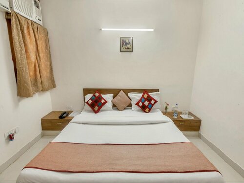 Гостиница Oyo 9071 Comfort Zone Guest House в Ноиде