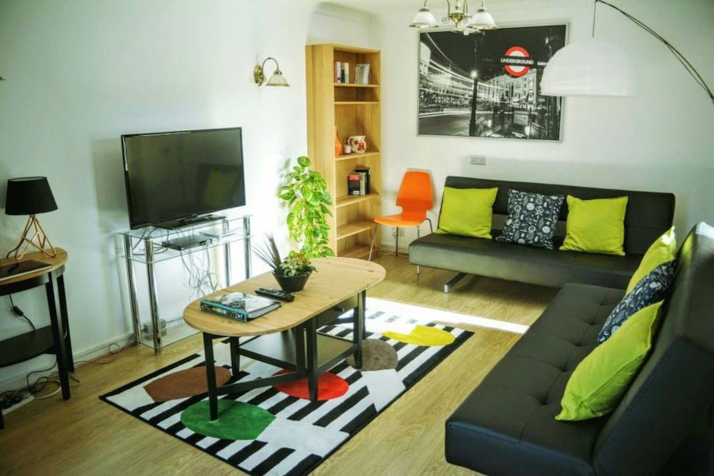 Фото Fantastic Family House In Central London