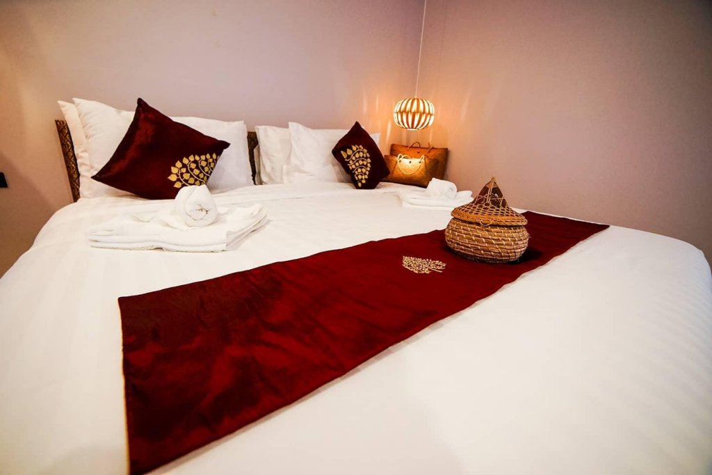 Фото Wayla Villa Maikhao Beach