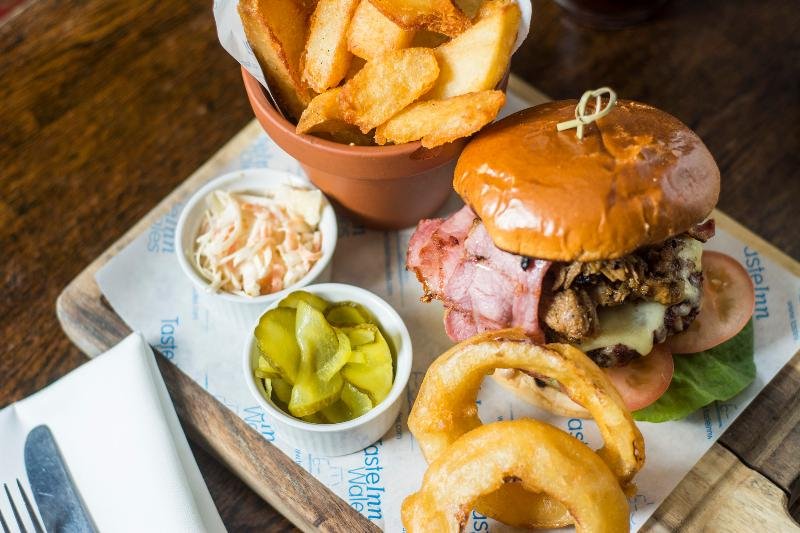 Фото The Castle Hotel