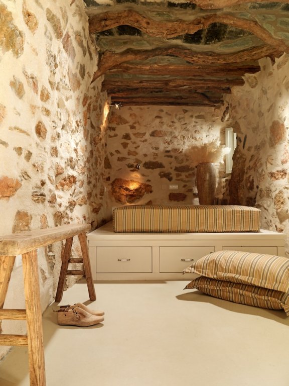 Фото Themonies Luxury Suites