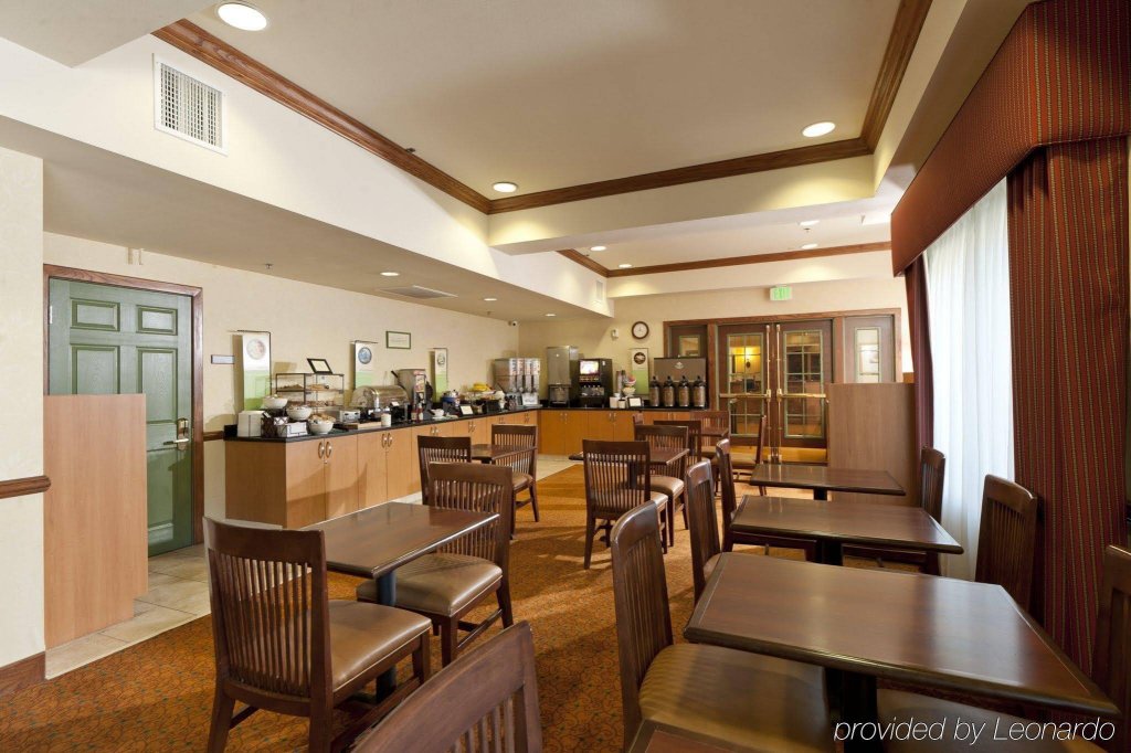 Фото Country Inn & Suites by Radisson, Ontario at Ontario Mills, Ca