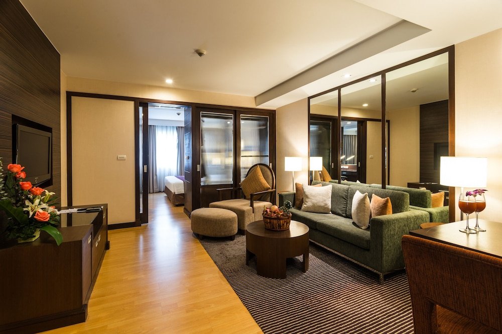 Фото Novotel Living Bangkok Sukhumvit Legacy