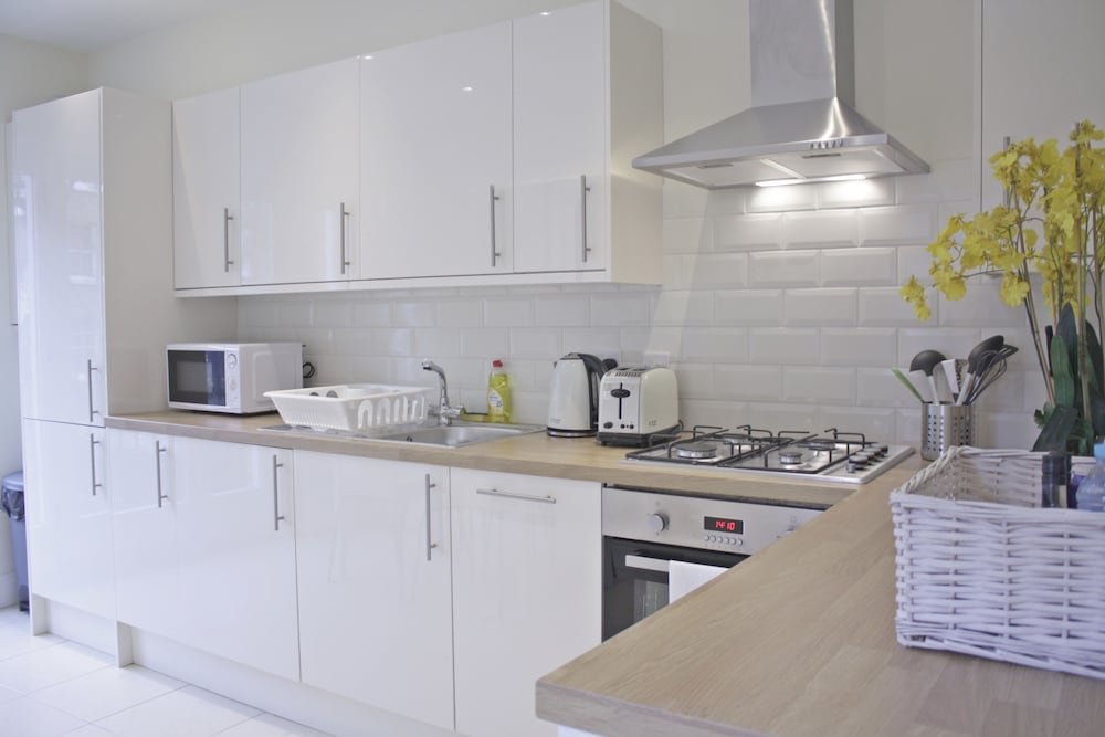 Фото Urban Stay Oxford Gardens Apartments