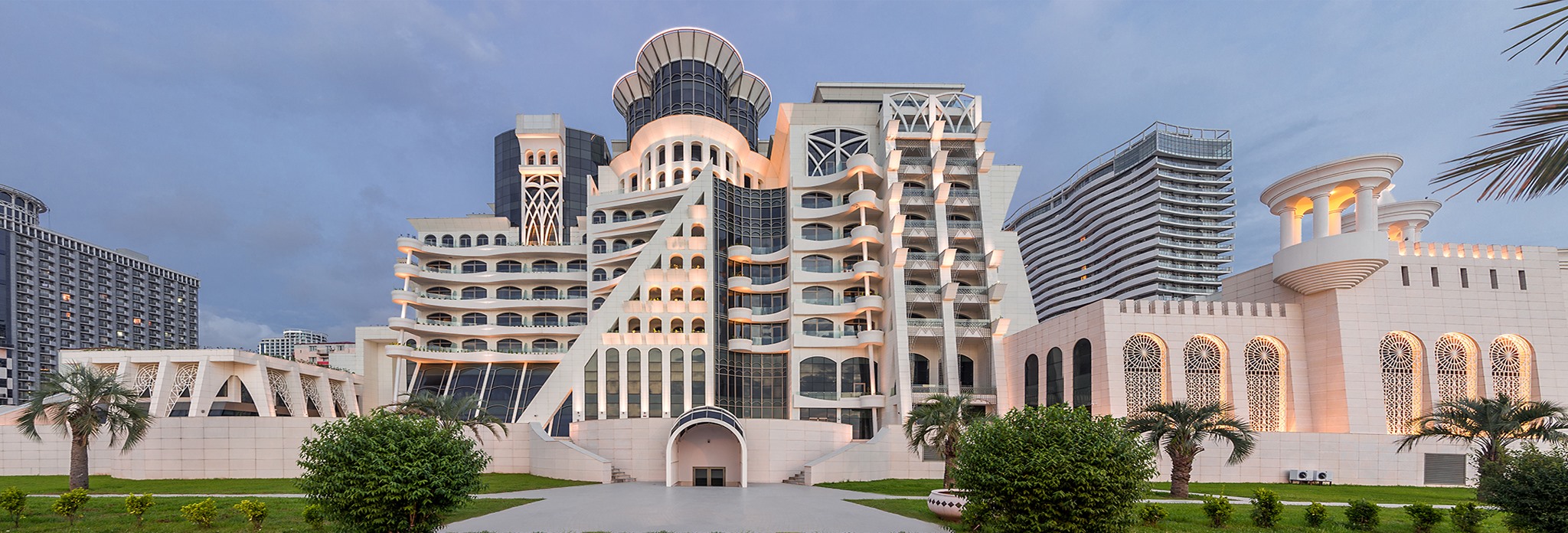 Фото The Grand Gloria Hotel