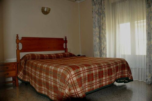 Гостиница Hostal Niza i Y II в Бадахосе