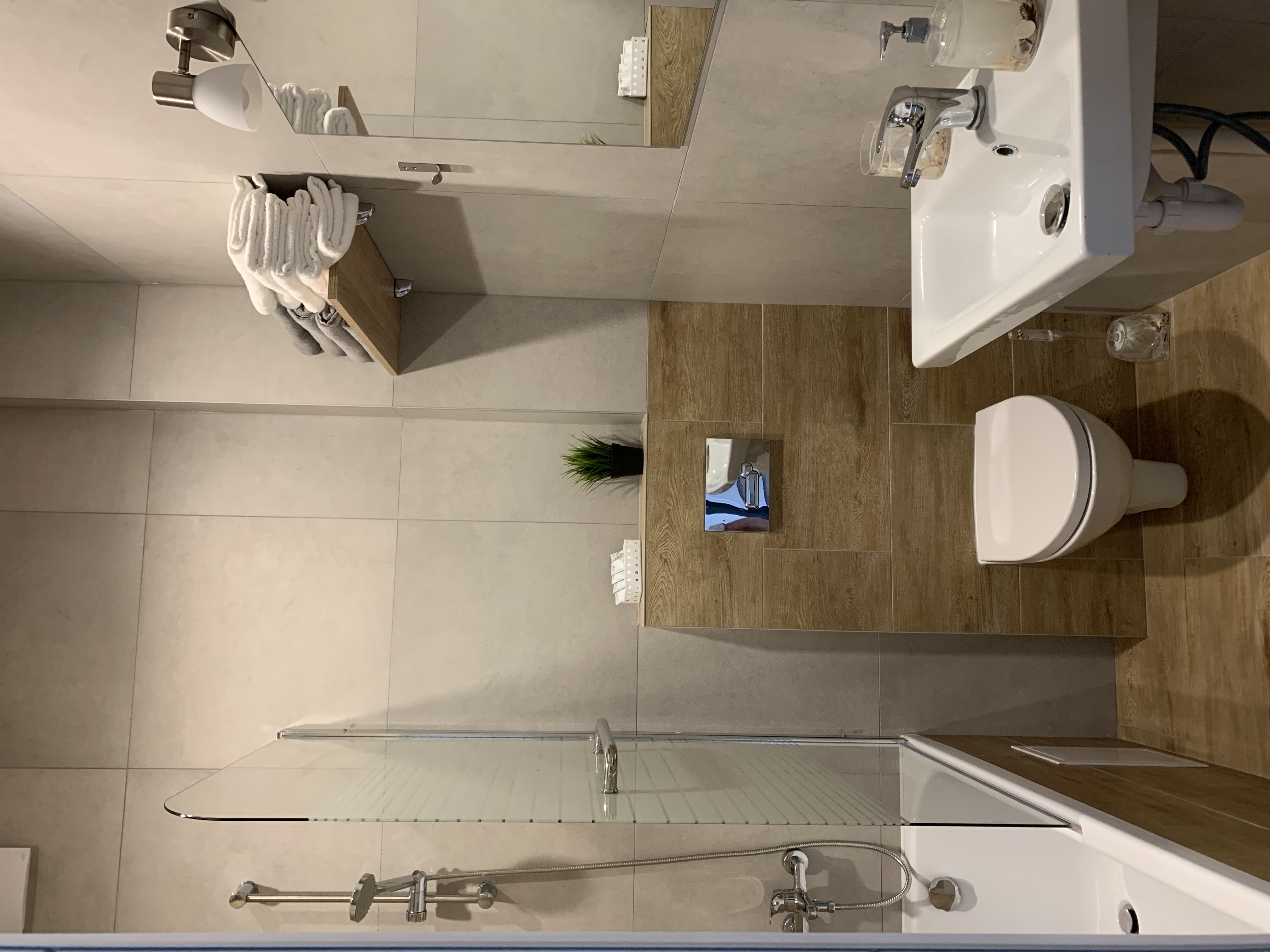 Фото Whale apart