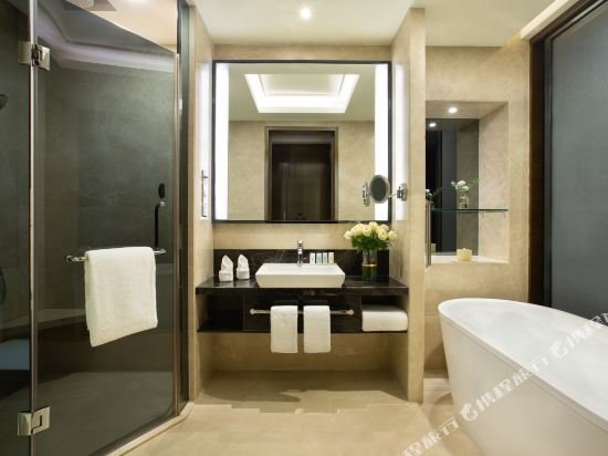 Фото Crowne Plaza Shenzhen Longgang City Centre, an Ihg Hotel