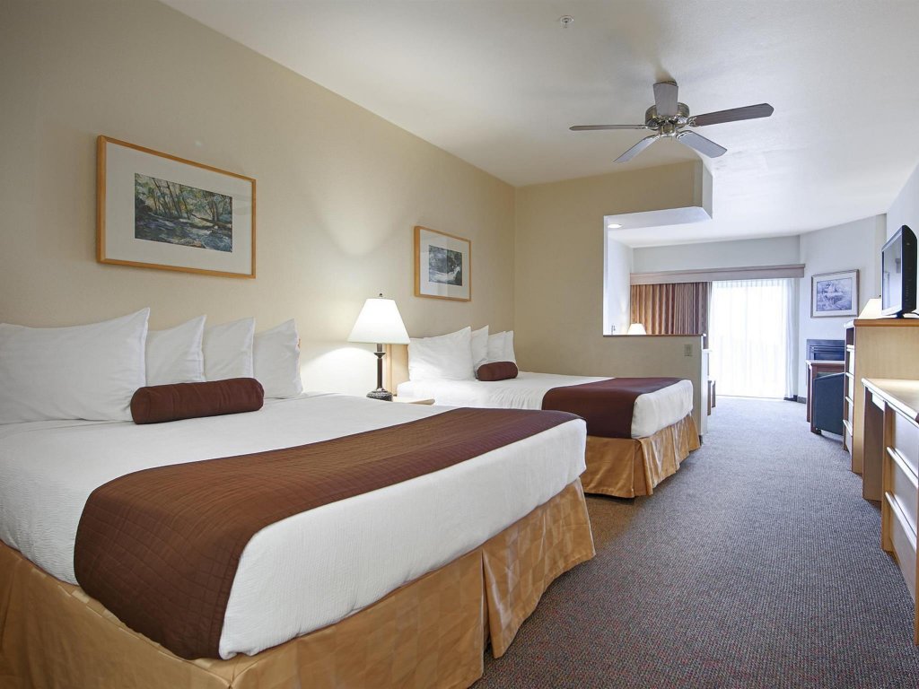 Фото Best Western Lighthouse Suites Inn