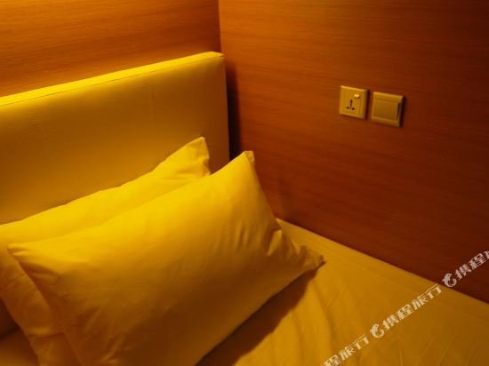 Фото Chic Capsule Otel