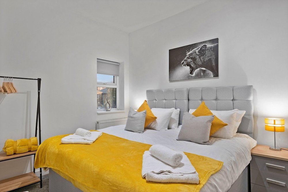 Фото West Ealing Svd Apt. - 2 Bedroom 2 Bath