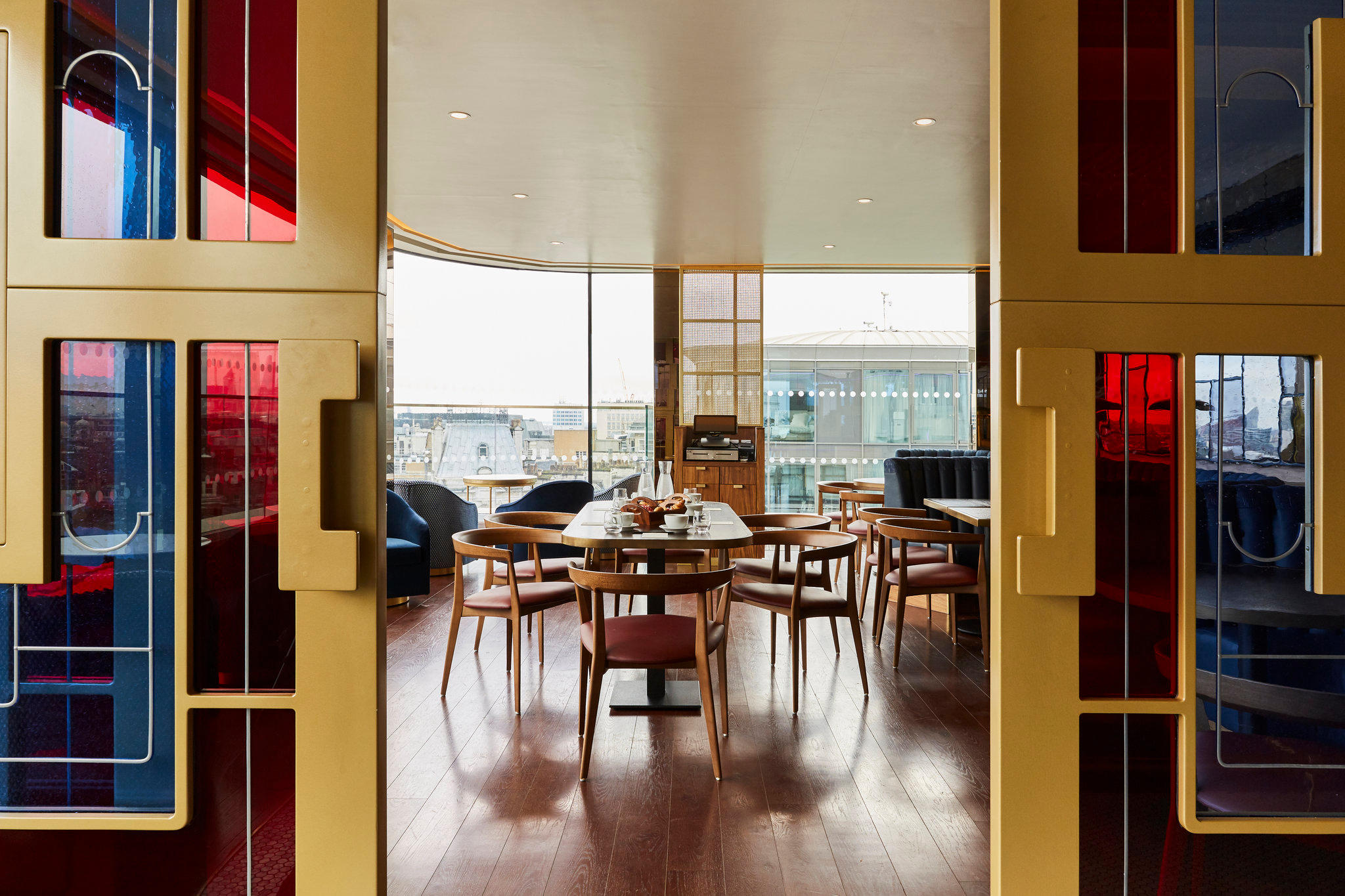 Фото Hotel Indigo London - 1 Leicester Square