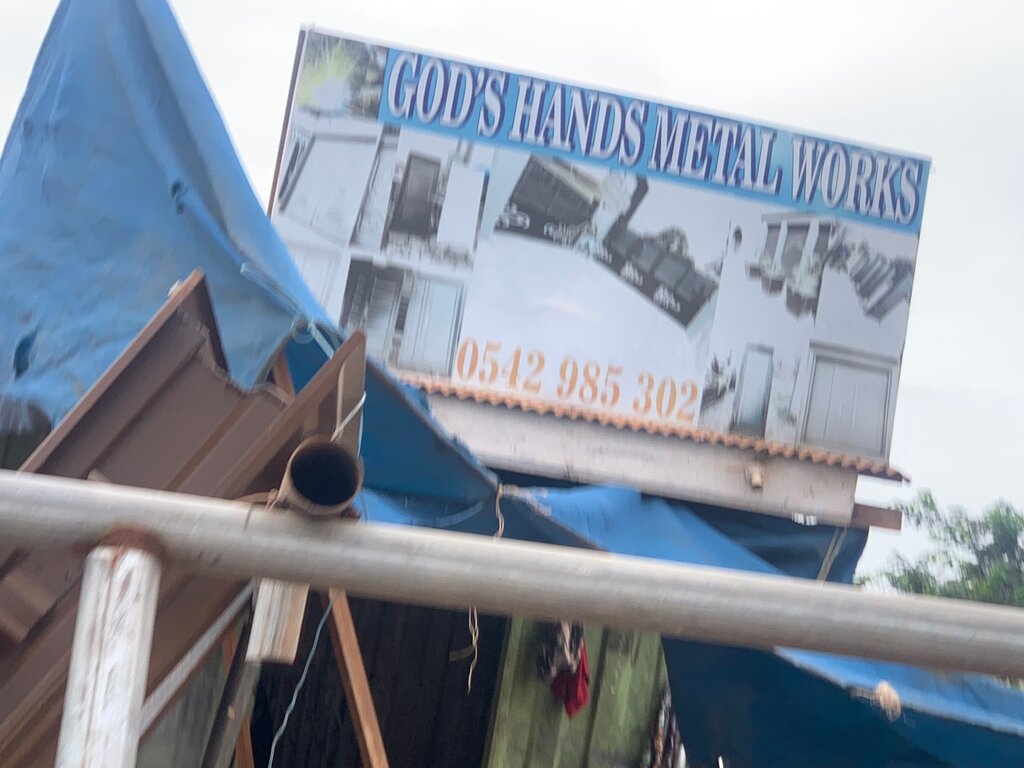 Metal structures God’s Hands Metal Works, Earth, photo