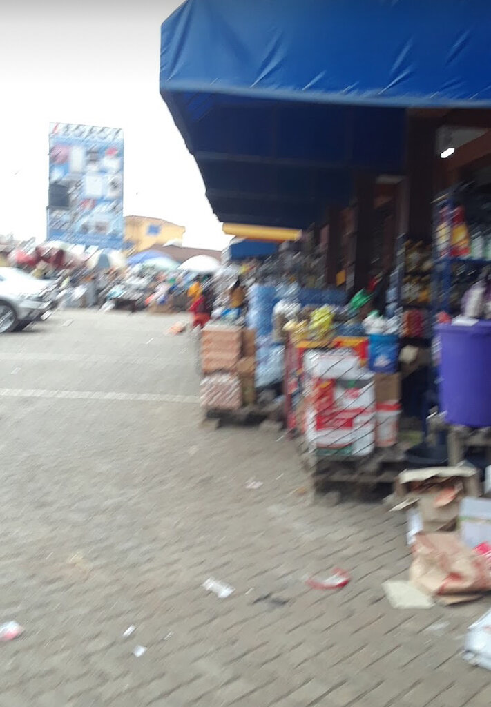 Shopping mall Tafo Market, Kumasi, photo