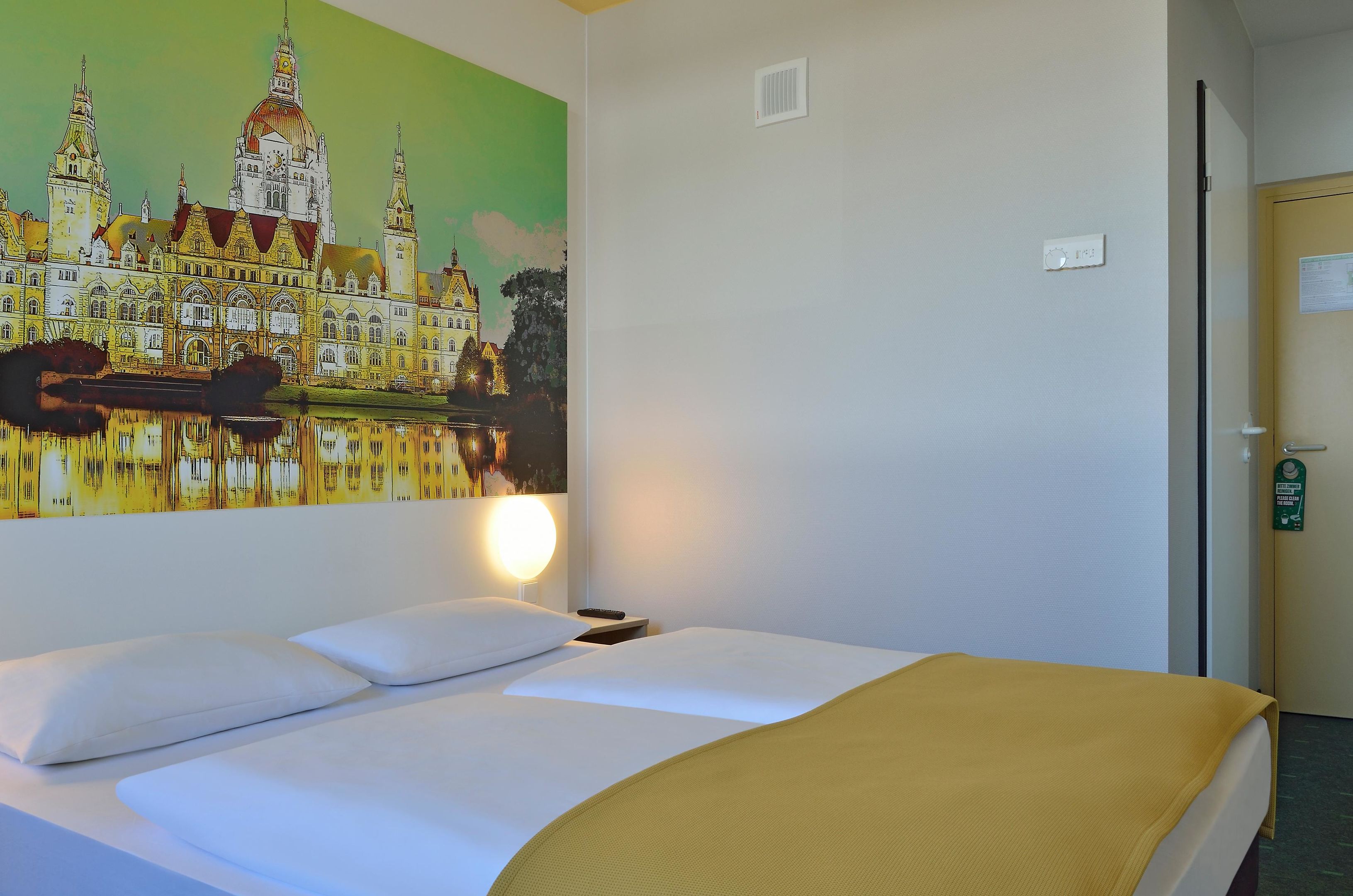 Фото B&b Hotel Hannover-Lahe