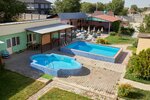 Malibu Guest House (19-shy shaǵyn aýdan, Veselaıa kóshesi, 24) ، قاعدة ، منزل عطلة